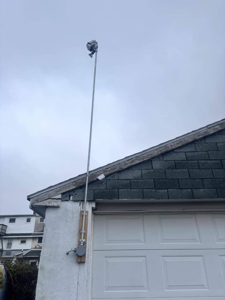 Floodlight installation